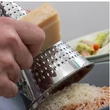 ItalianO FIGURÁS SAJTRESZELŐ 3 TIPUSÚ 22cm KÚP ALAKÚ ROZSDAMENTES